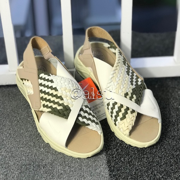 NWT Nike Air Huarache Huarache Ultra Sandal WMNS - Picture 2 of 7